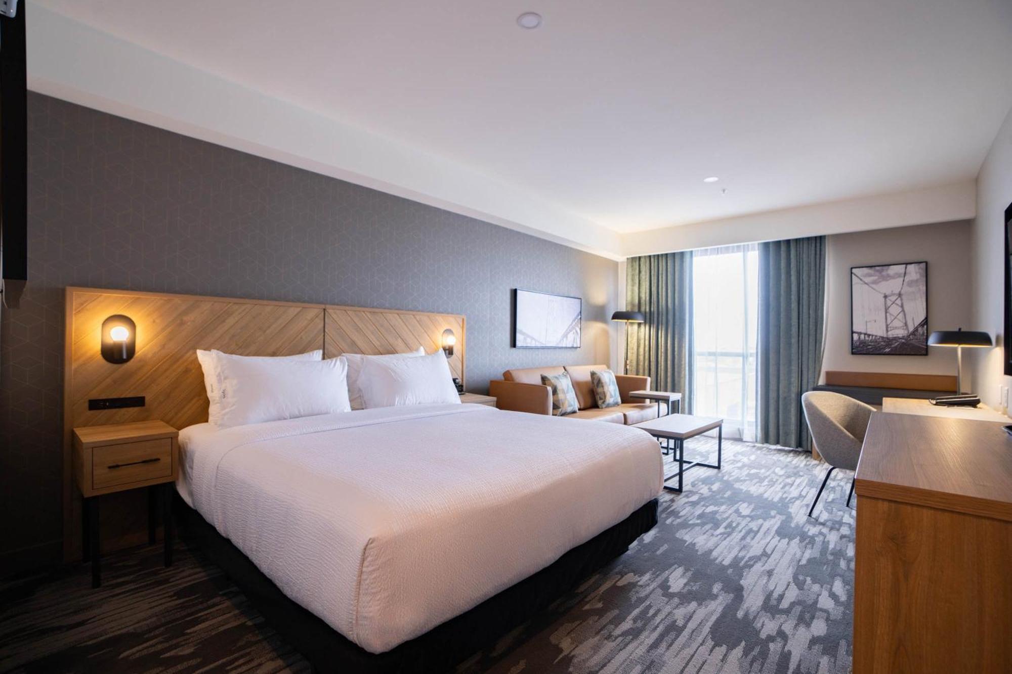 Sandman Signature Dartmouth Hotel & Suites Extérieur photo