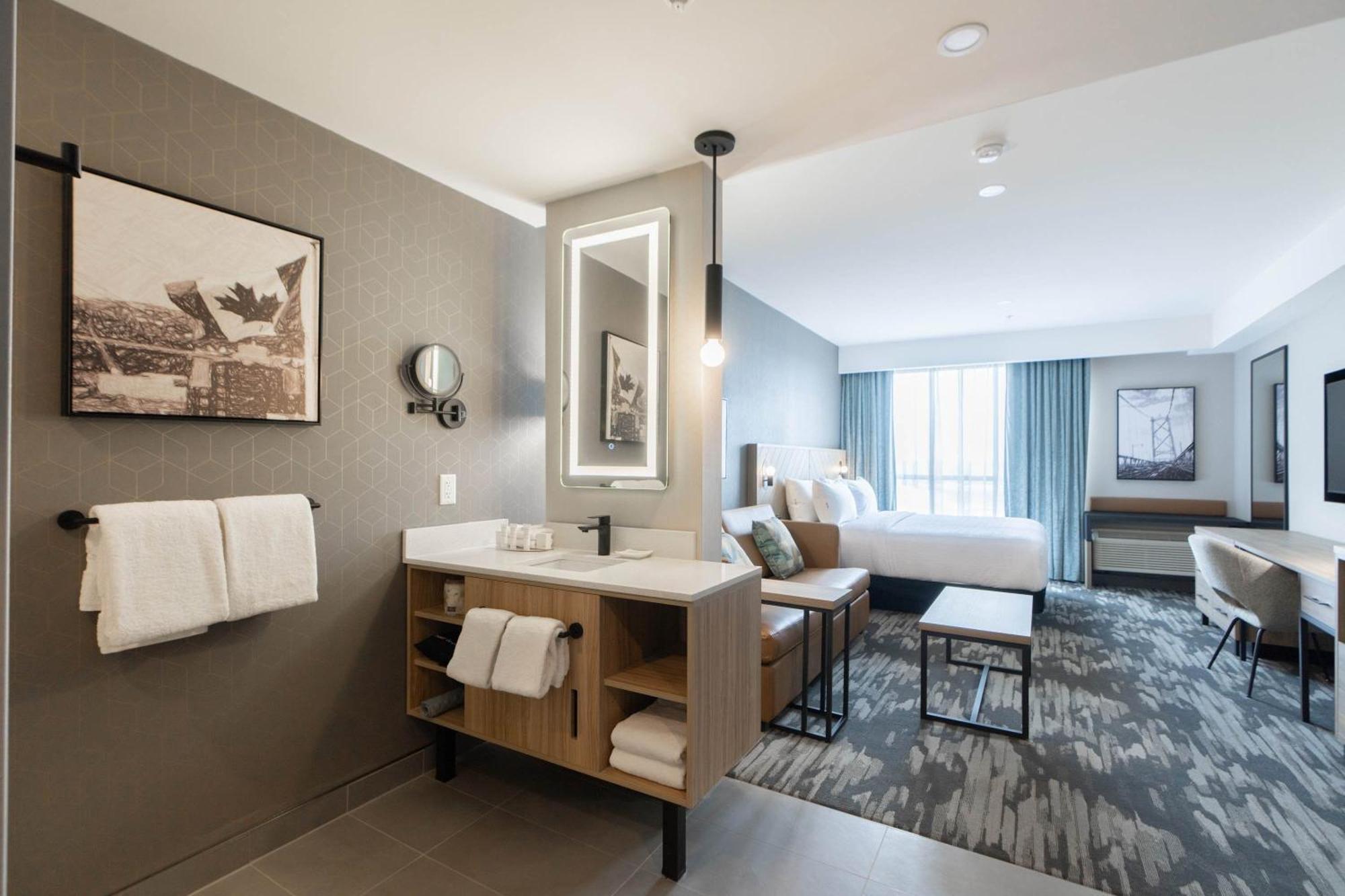 Sandman Signature Dartmouth Hotel & Suites Extérieur photo
