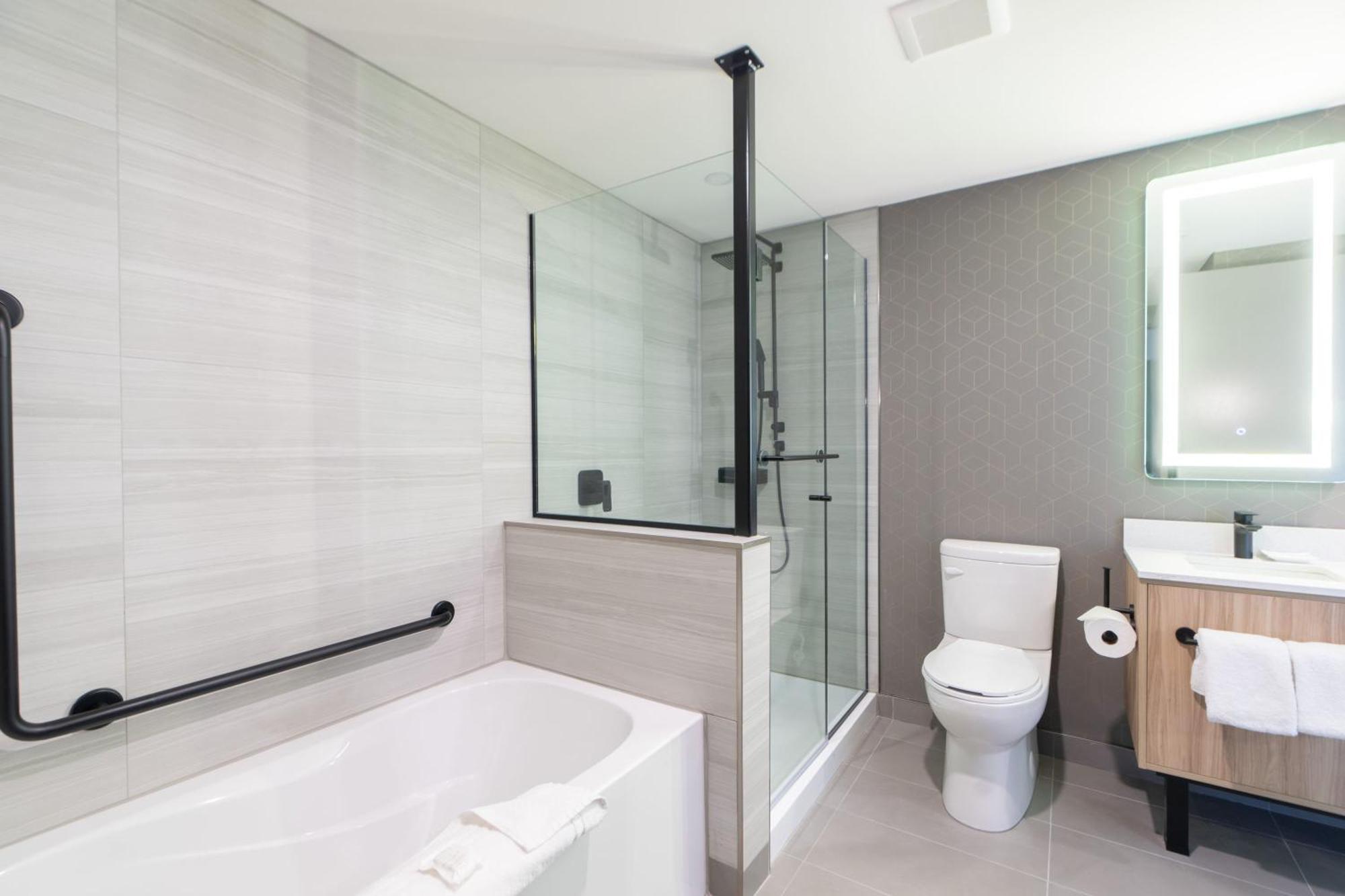 Sandman Signature Dartmouth Hotel & Suites Extérieur photo